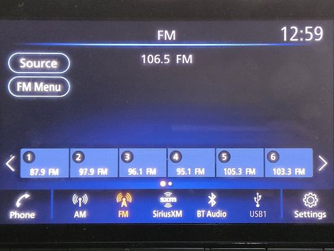 Used 2024 Nissan Altima 2.5 SV image 25