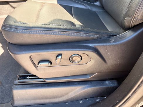 Used 2024 GMC Sierra 2500 Denali w/ Denali Reserve Package image 13