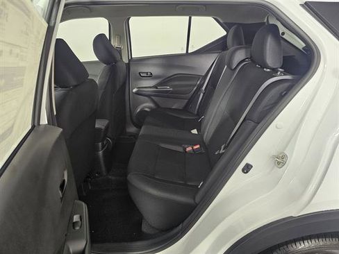 New 2025 Nissan Kicks S image 24
