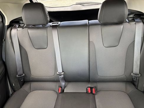 Used 2025 Buick Encore GX Preferred FWD image 34