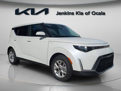 New 2025 Kia Soul LX