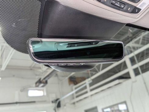 Certified 2025 Honda Pilot Touring image 36