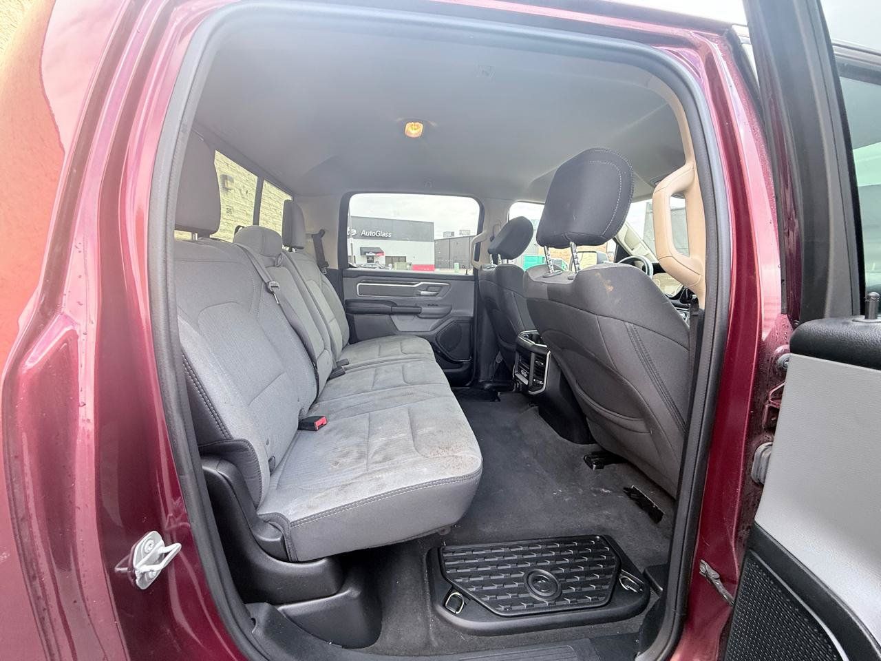 Used 2019 RAM 1500 Big Horn AWD/4WD image 11