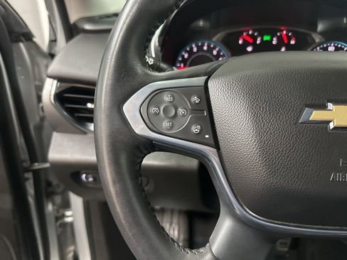 Used 2021 Chevrolet Traverse RS AWD/4WD image 16