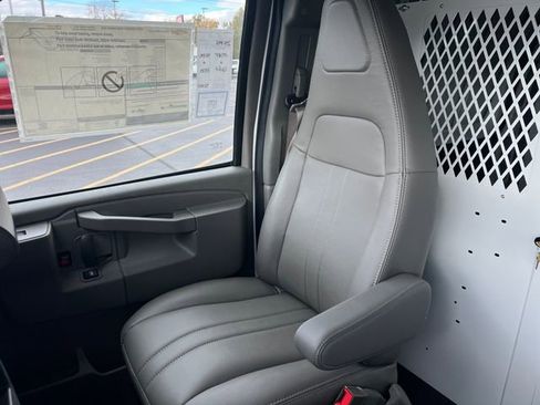 New 2025 Chevrolet Express 2500 Work Van w/ Driver Convenience Package image 24