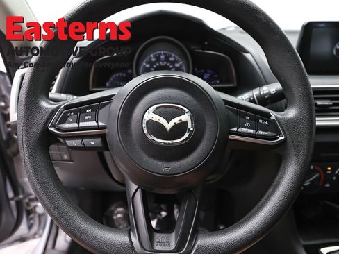 Used 2017 MAZDA MAZDA3 Sport FWD image 10