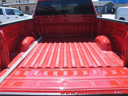 Used 2022 Chevrolet Silverado 2500 LT w/ Convenience Package AWD/4WD image 33