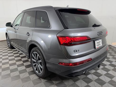 Used 2023 Audi Q7 2.0T Premium Plus w/ Premium Plus Package AWD/4WD image 3