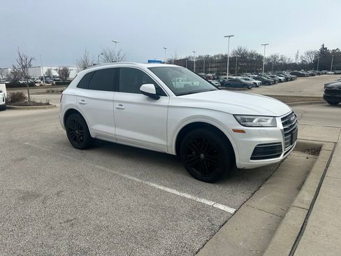 Used 2019 Audi Q5 2.0T Premium Plus w/ Premium Plus Package image 2