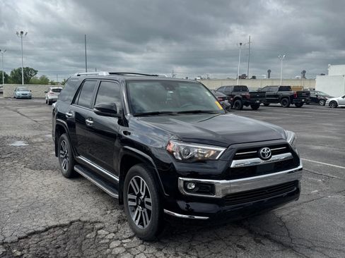 Used 2023 Toyota 4Runner Limited image 2