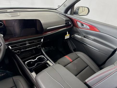 New 2026 Chevrolet Traverse RS AWD/4WD image 26