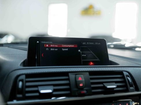 Used 2018 BMW M2 image 62