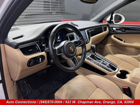 Used 2018 Porsche Macan AWD/4WD image 11