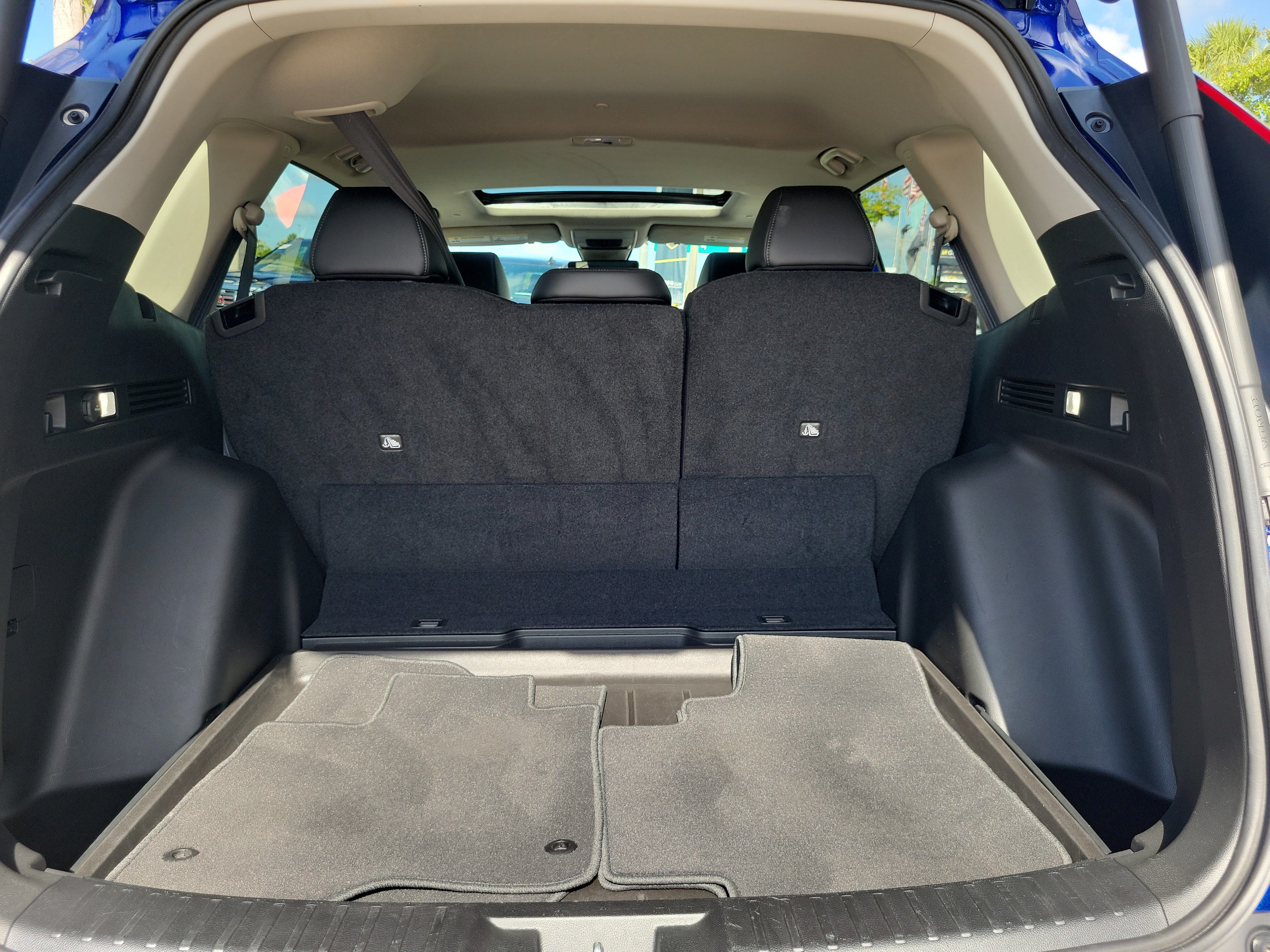 Used 2025 Honda CR-V EX-L image 17