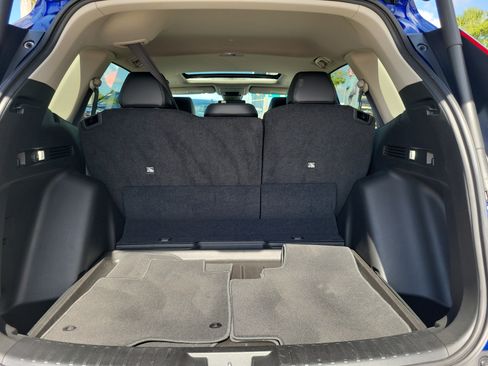 Used 2025 Honda CR-V EX-L image 17