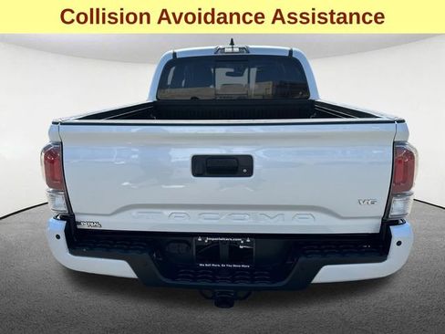 Used 2023 Toyota Tacoma TRD Sport w/ Technology Package image 9