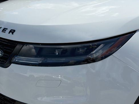 New 2027 Land Rover Range Rover Sport Dynamic SE AWD/4WD image 9