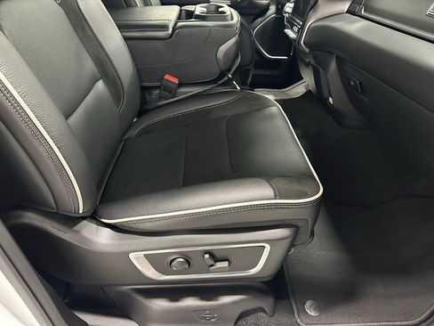 Used 2025 RAM 1500 Laramie image 62