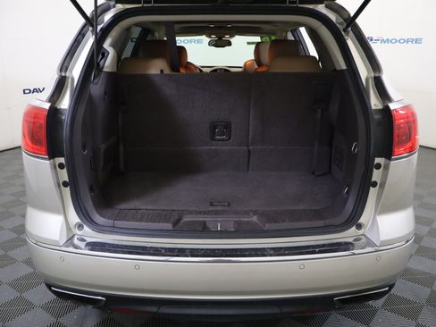 Used 2016 Buick Enclave Leather FWD image 9