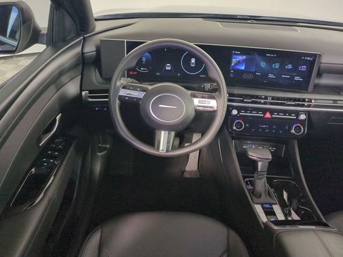 Used 2025 Hyundai Santa Cruz SEL FWD image 17
