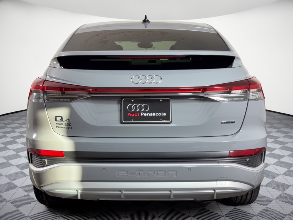 Used 2023 Audi Q4 e-tron Prestige AWD/4WD image 11
