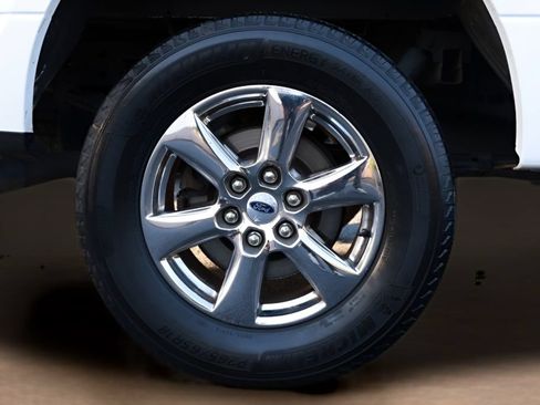 Used 2018 Ford F150 XLT w/ Equipment Group 302A Luxury AWD/4WD image 26