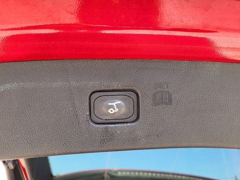 Used 2024 Ford Edge Titanium image 30