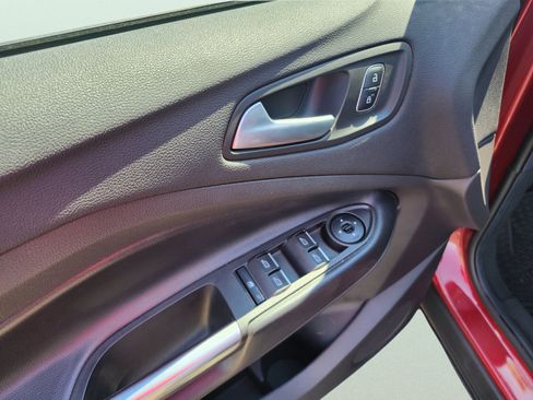 Used 2019 Ford Escape SEL AWD/4WD image 18