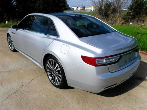 Used 2017 Lincoln Continental Select w/ Climate Package image 12