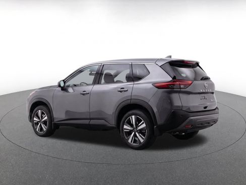 Used 2026 Nissan Rogue SL FWD image 5