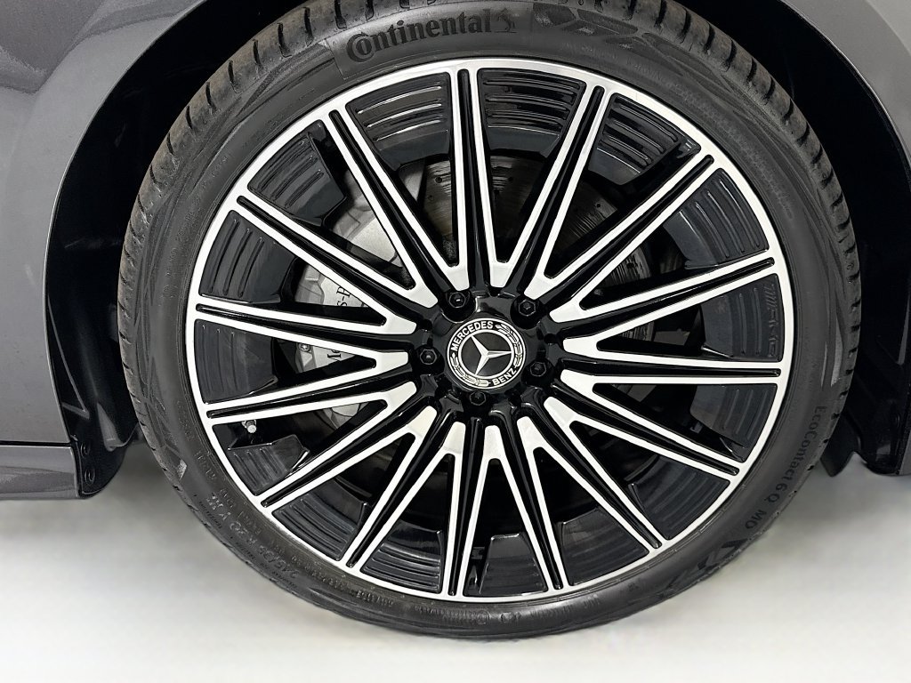 Used 2025 Mercedes-Benz CLE 300 4MATIC Coupe image 30