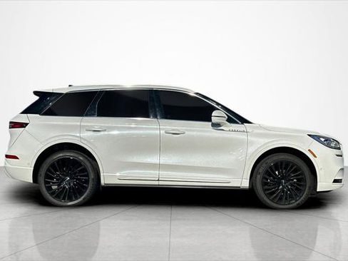 Used 2021 Lincoln Corsair Reserve w/ Equipment Group 201A image 6