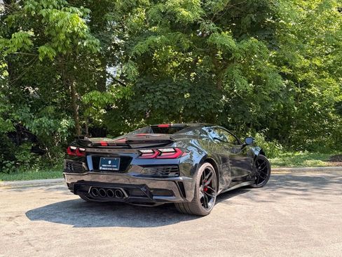 Used 2026 Chevrolet Corvette Z06 w/ Stealth Interior Trim Package RWD image 5