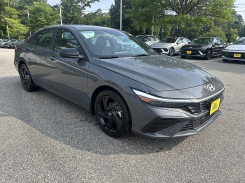 New 2026 Hyundai Elantra Sport FWD image 29