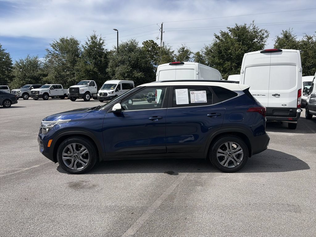 Used 2022 Kia Seltos S FWD image 4
