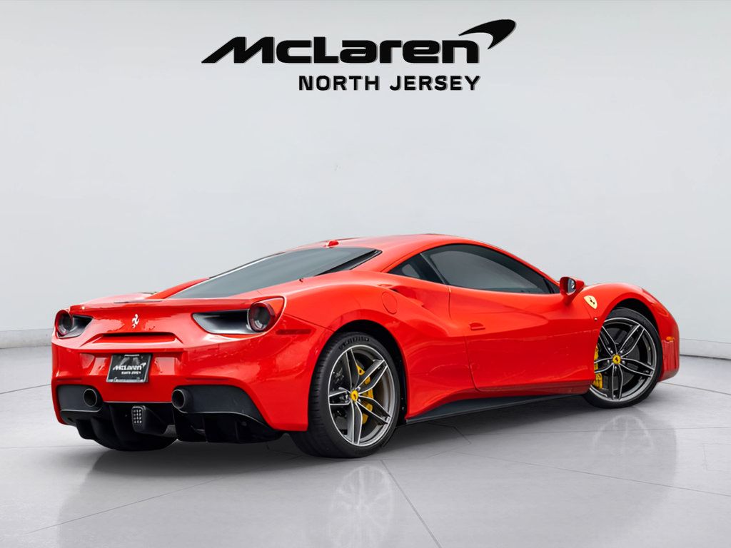 Used 2016 Ferrari 488 GTB RWD image 10