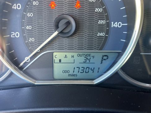 Used 2016 Toyota Corolla LE image 10