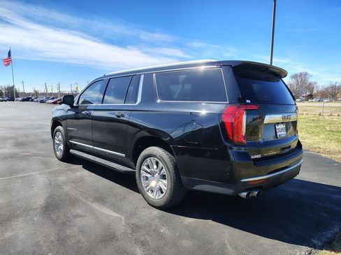 Used 2021 GMC Yukon XL Denali image 6