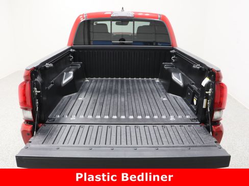 Certified 2019 Toyota Tacoma TRD Sport image 30