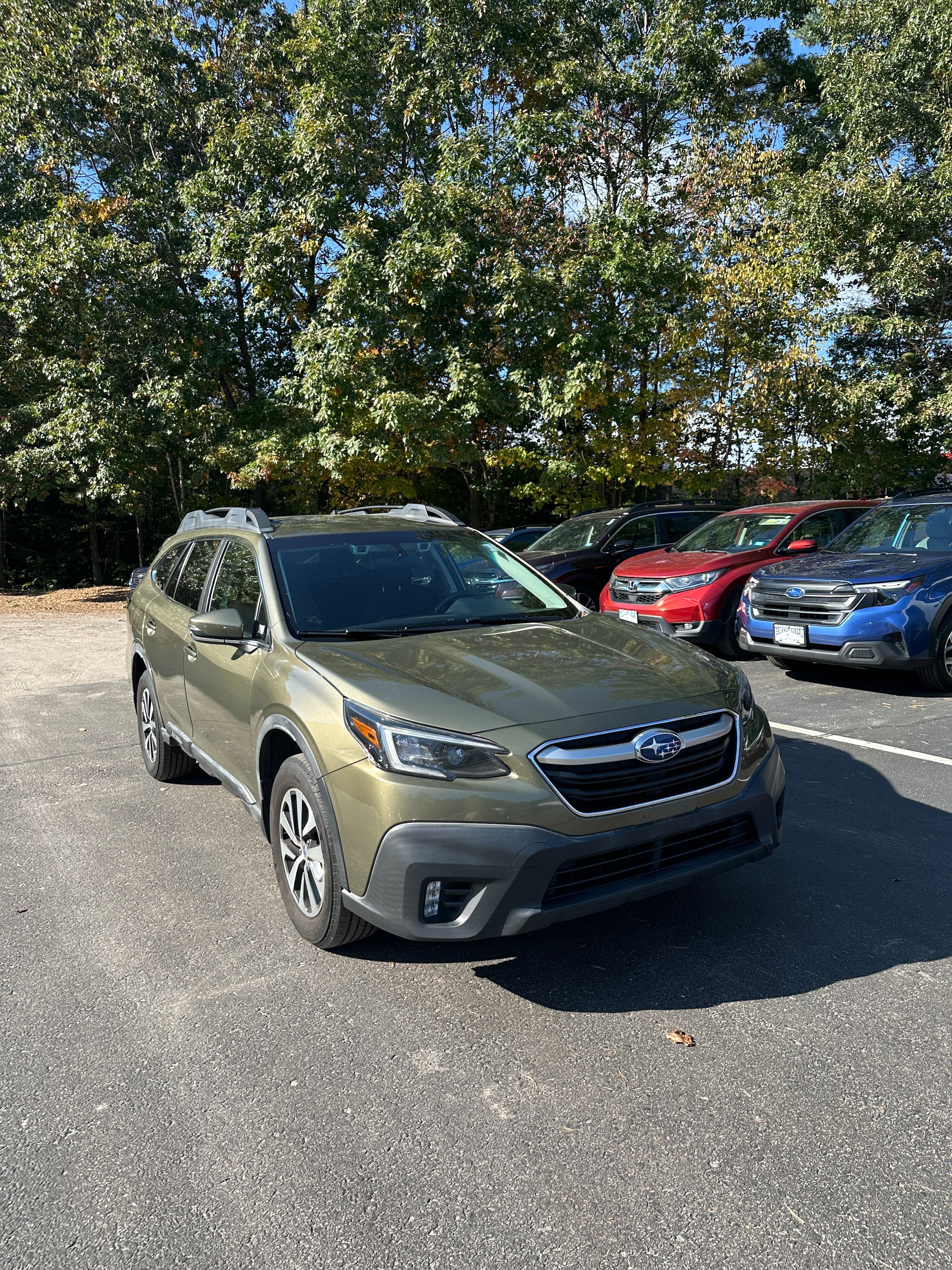 Used 2020 Subaru Outback Premium AWD/4WD image 3