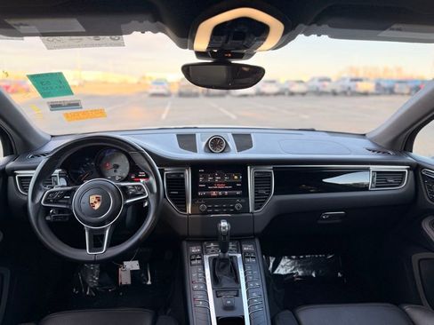 Used 2017 Porsche Macan S image 19
