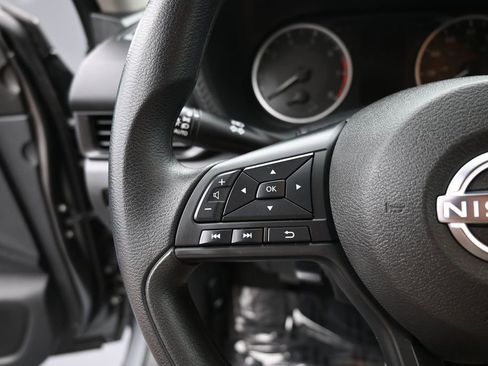Used 2025 Nissan Sentra S FWD image 28