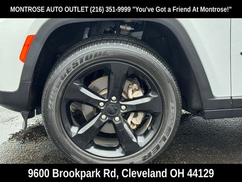 Used 2023 Jeep Grand Cherokee Altitude image 50