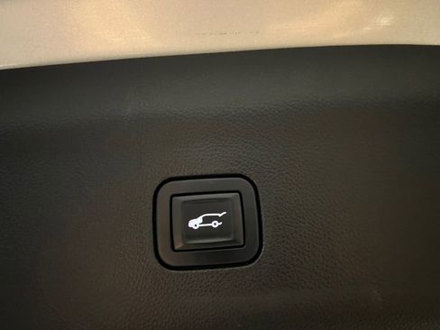 Used 2019 Buick Enclave Essence w/ Trailering Package, 5000 lbs. image 7