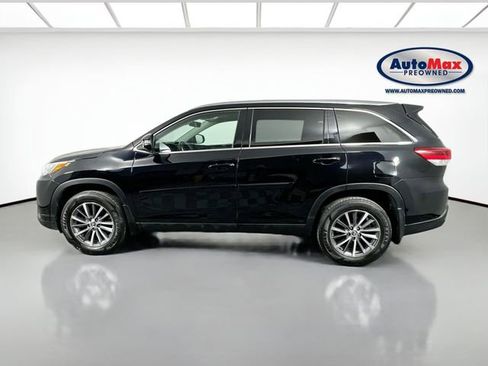 Used 2019 Toyota Highlander XLE w/ Protection Package #3 image 9