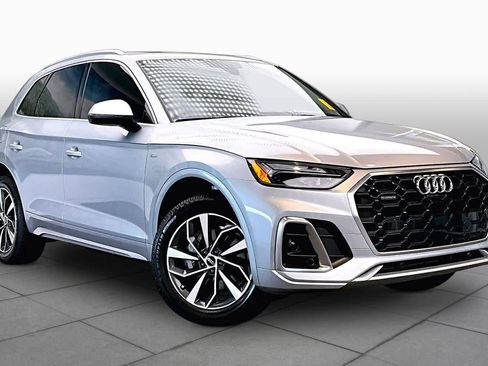 Certified 2023 Audi Q5 2.0T Premium Plus w/ Premium Plus Package image 3