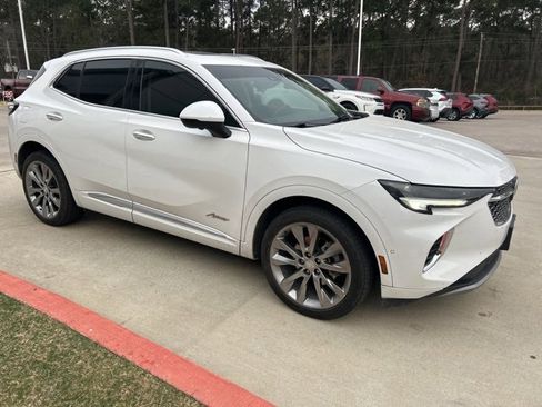 Used 2021 Buick Envision Avenir w/ Technology Package II image 3