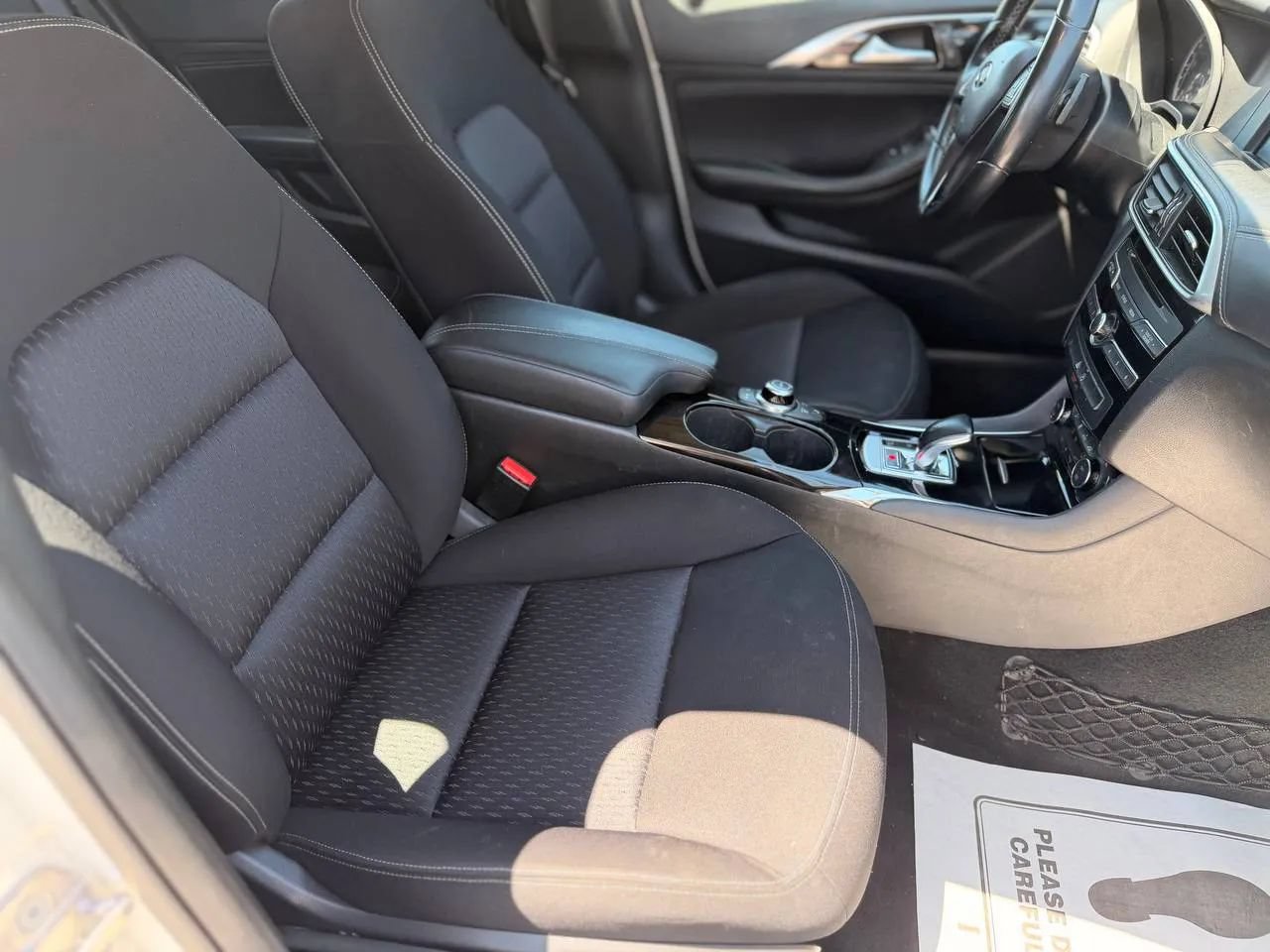 Used 2018 INFINITI QX30 FWD image 36