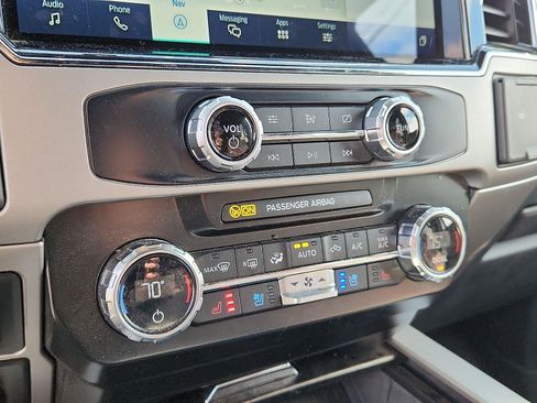 Used 2022 Ford F350 Lariat w/ Lariat Ultimate Package image 11