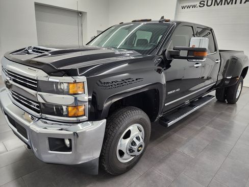 Used 2017 Chevrolet Silverado 3500 LTZ w/ Duramax Plus Package AWD/4WD image 7